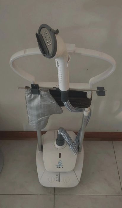 Ferro vertical JATA PL438 (linha Pro)