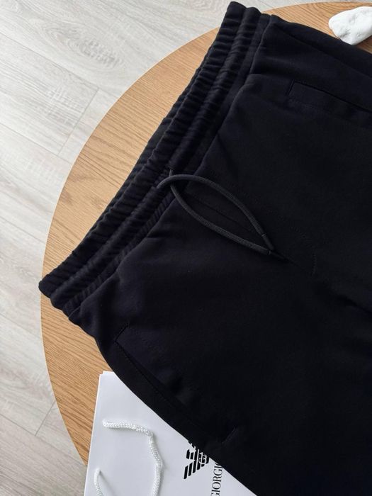 Чоловічі шорти Armani на літо