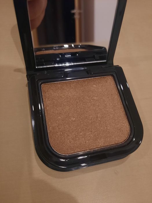 Iluminador bronze Make B.64283713669249120