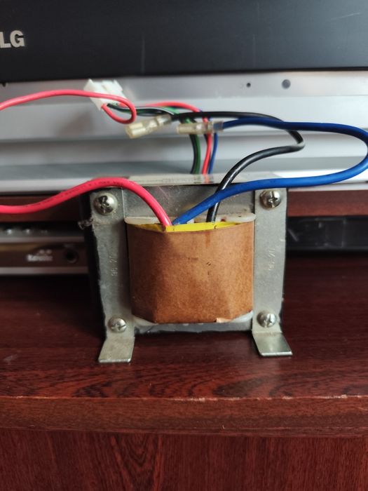 Продам трансформатор ОСТ 25-99-71