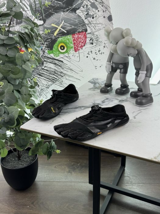 Кросівки Vibram FiveFingers 37 розмір Е13502