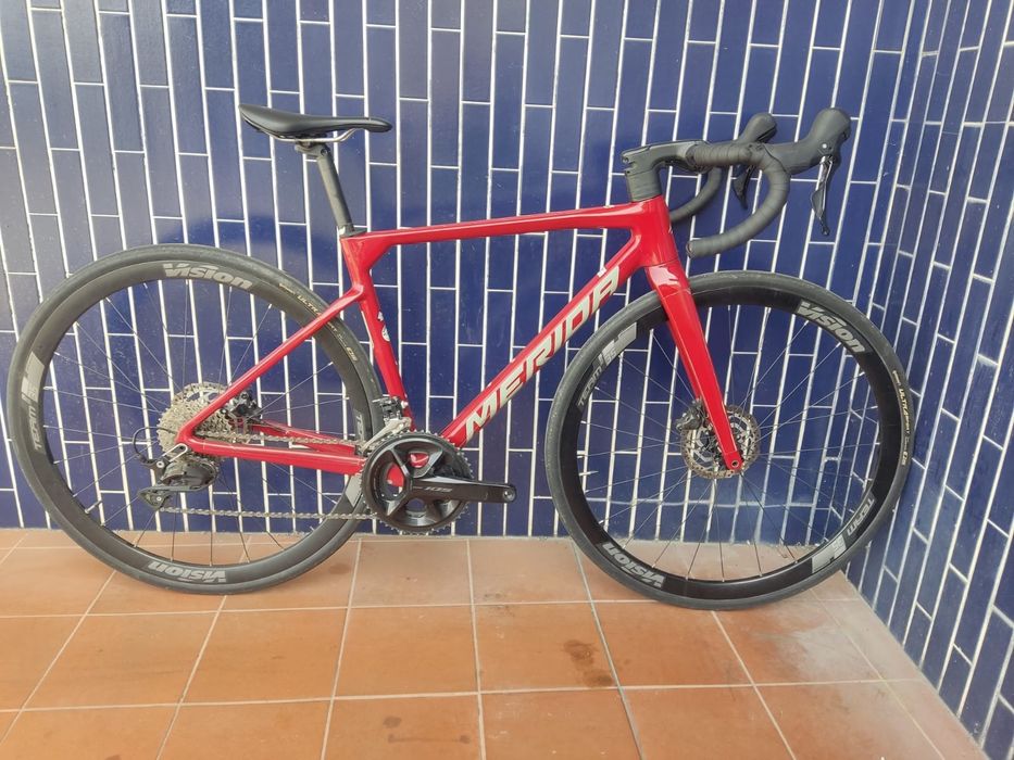 Bicicleta de carbono xs 12x2v semi nova