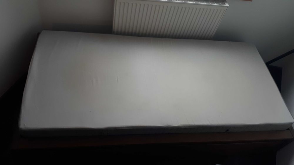 Łóżko 200x90 z szufladami