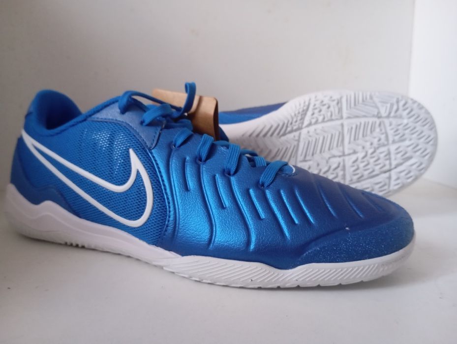 Оригінальні футзалки nike legend 10 academy dv4341-400
