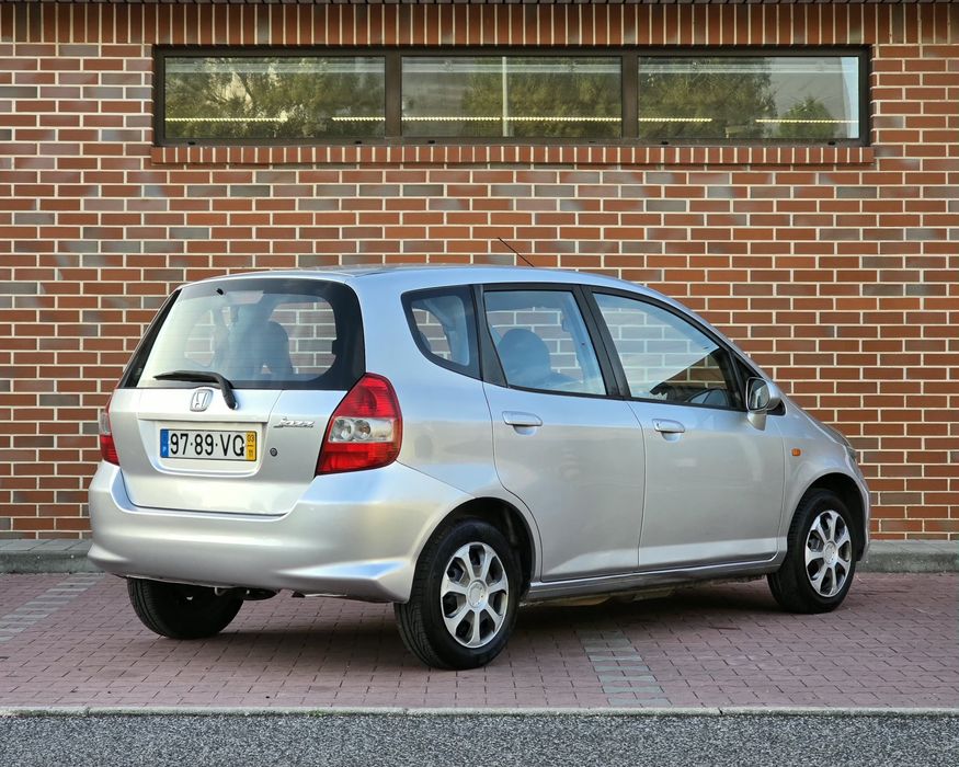 Honda Jazz 1.2 i-DSI 78cv |  AR CONDICIONADO