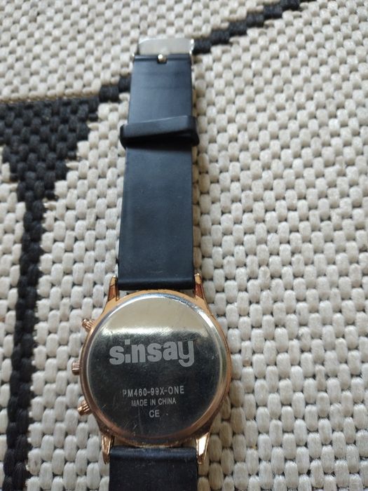 Czarny zegarek damski sinsay