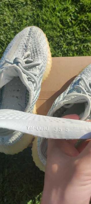 Yezzy boost 350 v2 Cloud white