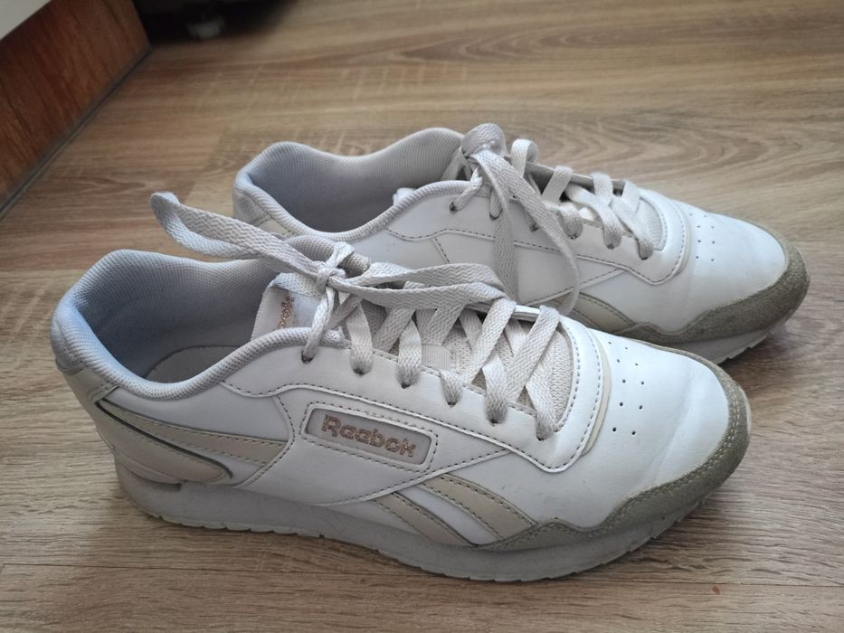 Świetne buty sportowe Reebok, adidasy