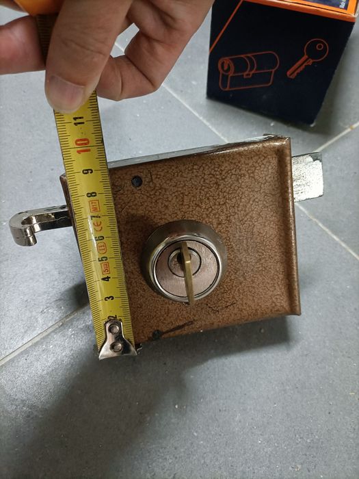 Fechadura porta 10 x 9