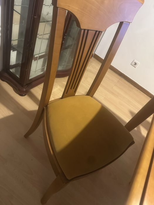 Mesa em madeira como nova