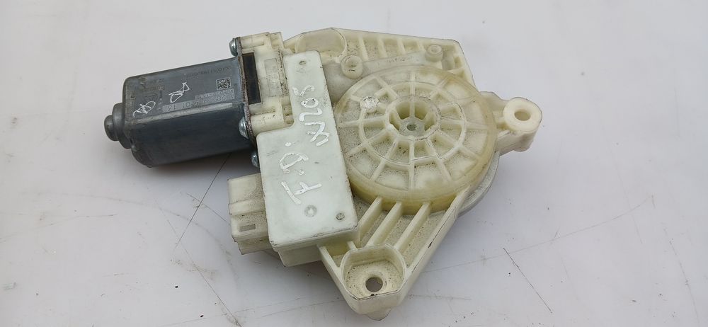 Motor vidro frente direito MERCEDES-BENZ Classe C (W205)