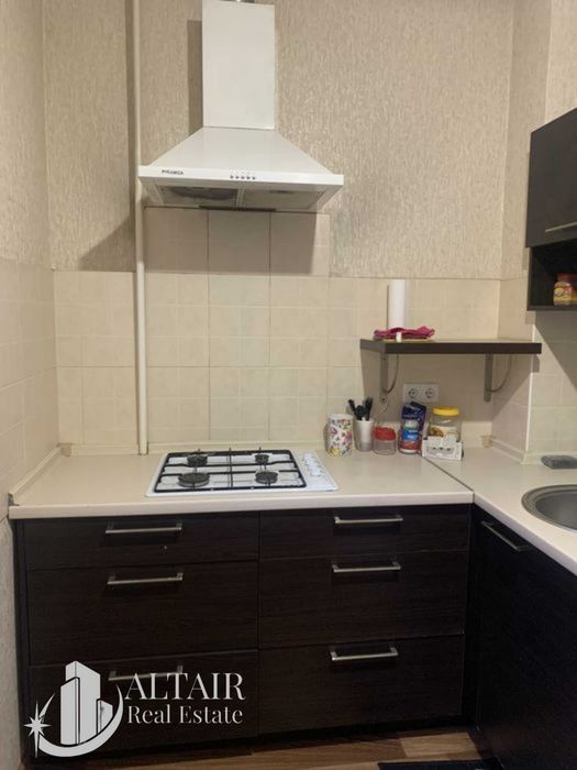 Продам 1 комнатную квартиру в центре,ул. Студенческая,м. Пушкинская VI