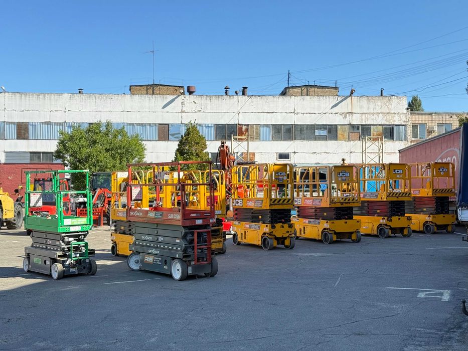 Електричний ножичний підйомник JCB S1930E 8 метрів, 230 кг