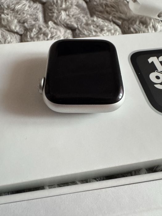 Apple Watch SE 40mm GPS Silver Aluminum, оригінал