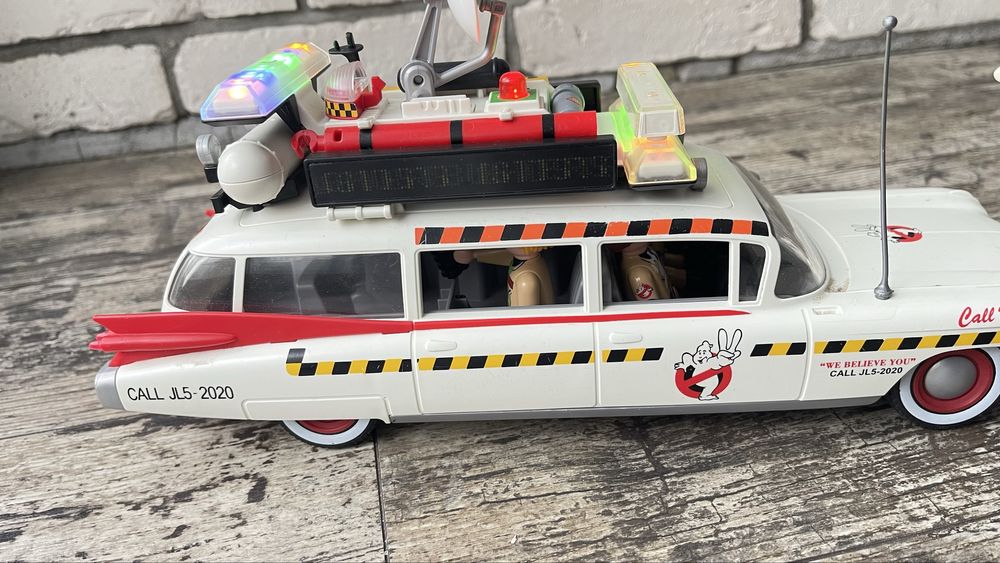 Playmobile Ghostbusters - Auto ECTO-01 + Marshmallow Man