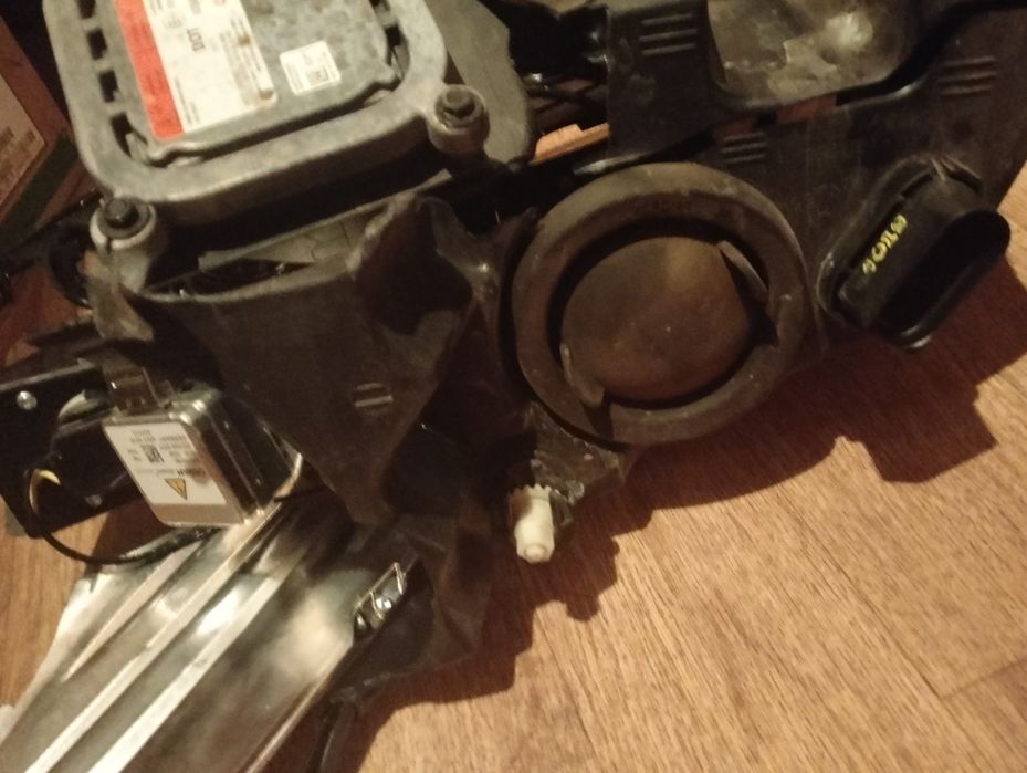 Фара левая ксенон с линзой и шторками ford escepe 2014 рабочий