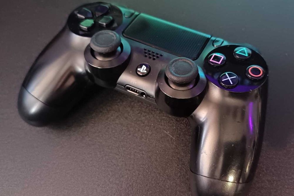 Comando Original PS4 - Preto