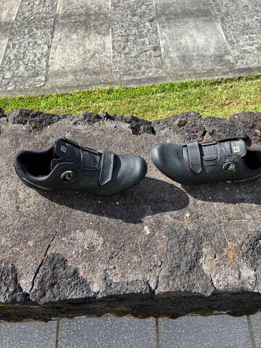 Sapatos Bontrager com sistema da Boa