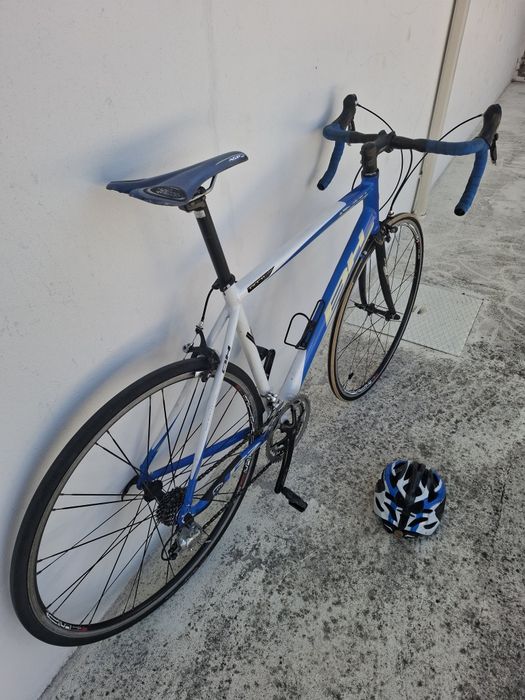Bicicleta de Estrada BH Race M 54+ Capacete Ges Essen (Oferta)