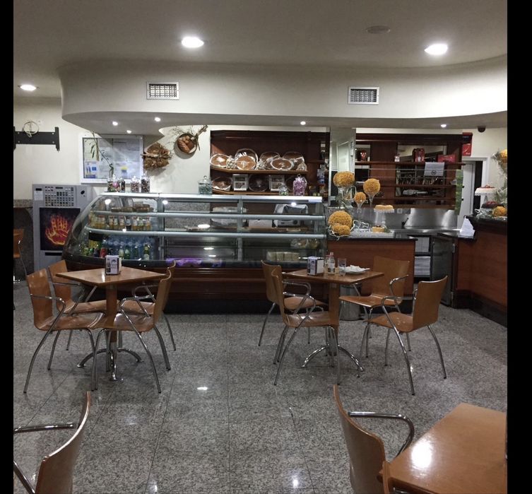 Mobiliario pastelaria cafe