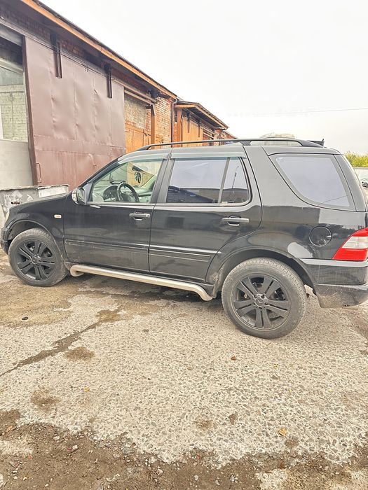Свій  автомобіль Mercedes-Benz M-Клас, двигун 3.2!