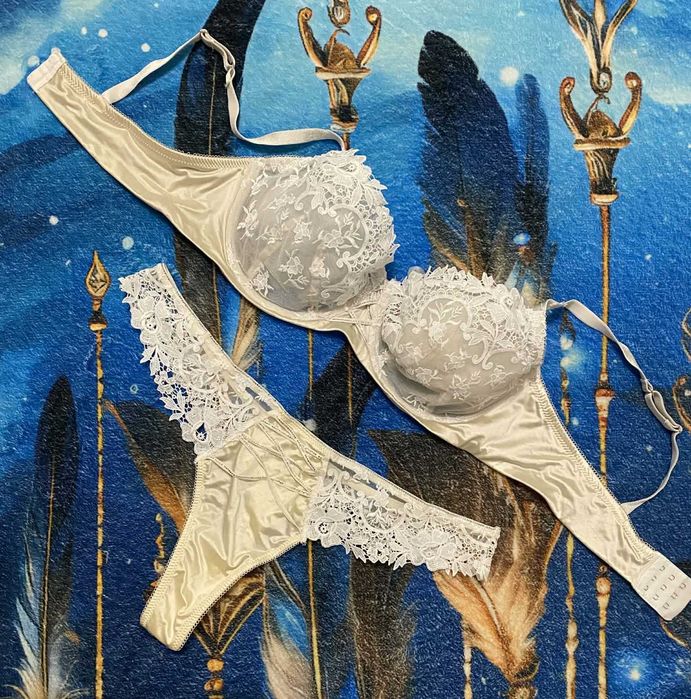 Комплект шампань нижнее бельё кружевной Р.50/52 секси