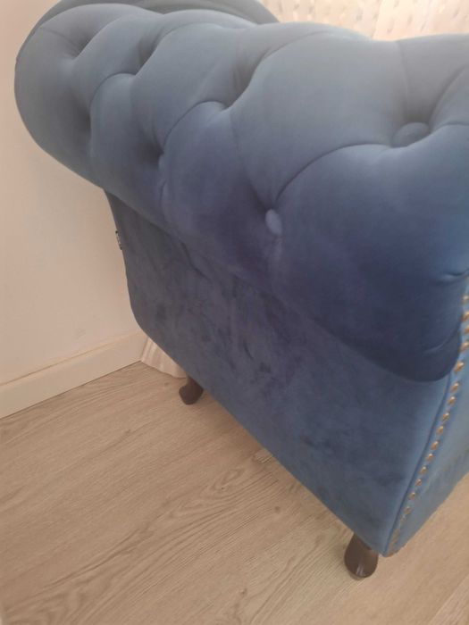 Vendo conjunto de 7 cadeiras em cor cinza e azul e 1 Chaise Longue azul