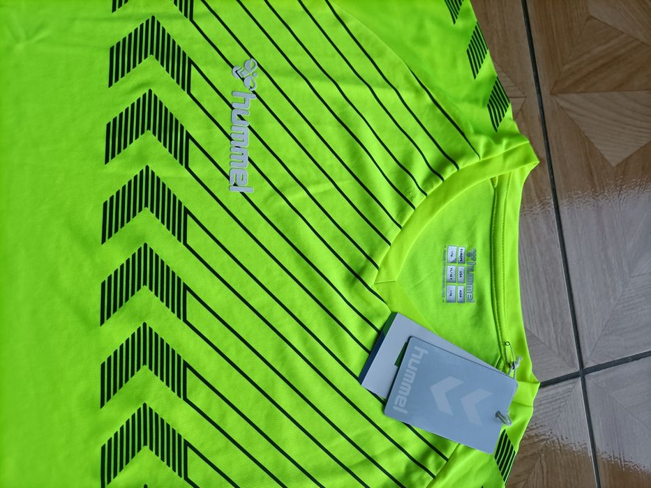 Koszulka sportowa hummel żółta rozmiar 176