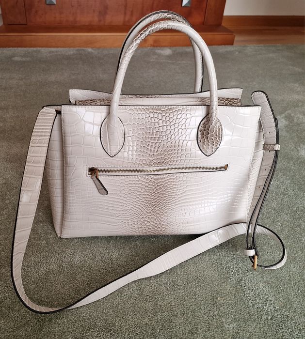 Malas Guess em excelente estado