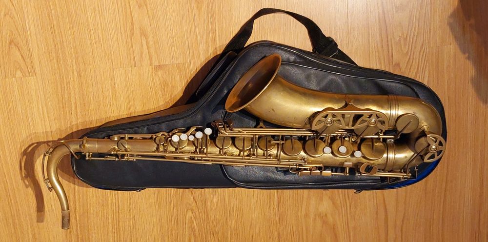 Saxofone Tenor - L.A (USA) RARO!!! (oferta de estojo)