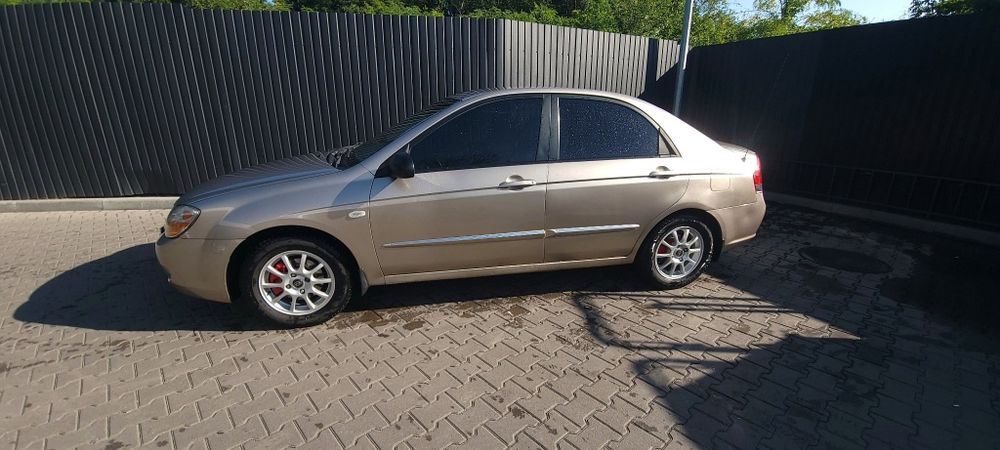 Kia продам хороший автомобіль