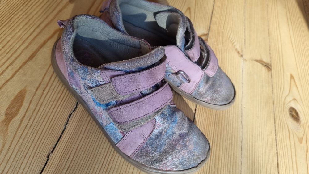 Buty trampki półbuty 33