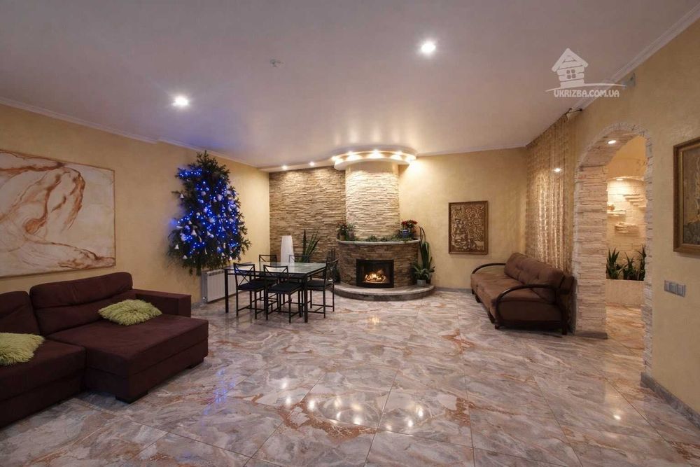 Дом 450 кв. До 35 человек. Сауна, беседка, теннис, генератор, бассейн.