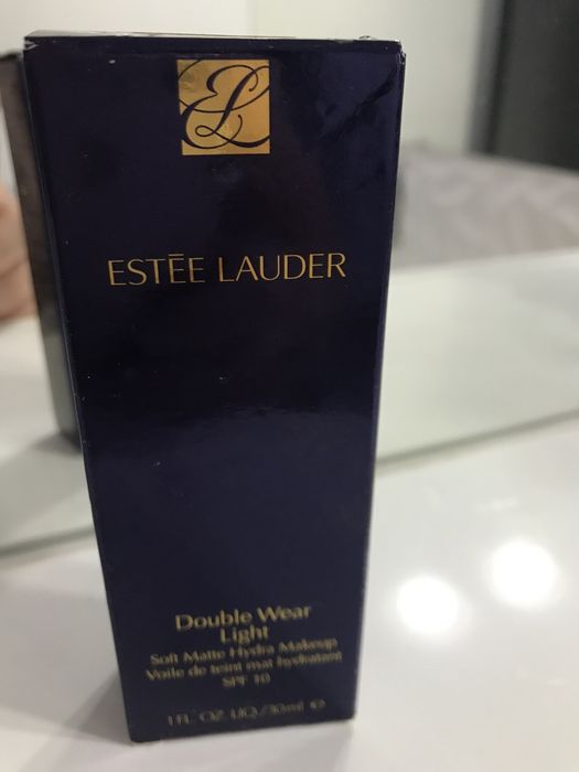 Podklad Estee Lauder