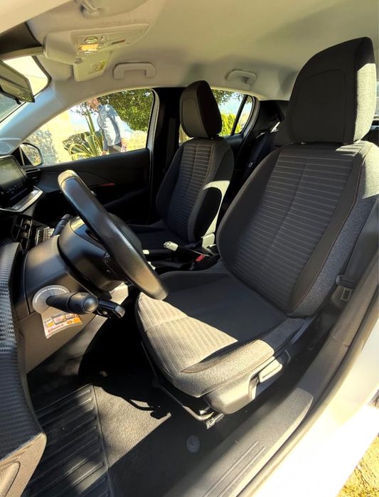 PEUGEOT 208 ACTIVE BUSINESS