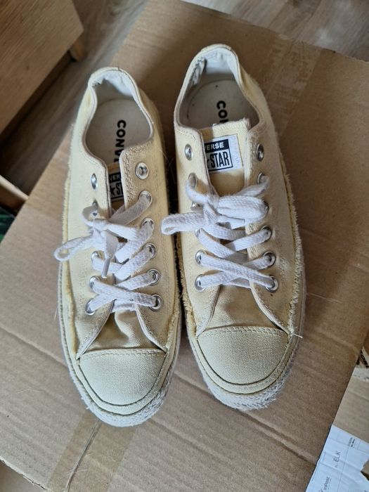 Converse żółte platforma