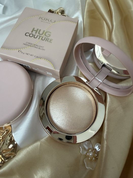 Хайлайтер kiko milano hug couture cheek dewlight highlighting blush 01 golden tulle 8г