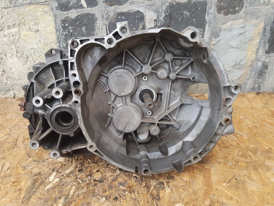 Коробка передач (КПП) Volvo V40. S40 1.9D (1999-2004р.) (1023625)