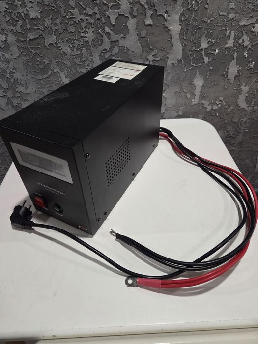 Logic power ДБЖ з правильною синусоїдою з батареєю 12v 100ah