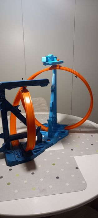 Tor hot wheels rozbudowa