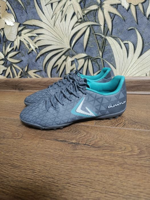 Кросовки футбольные