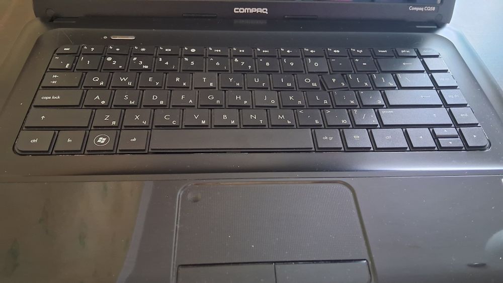 Ноутбук  HP Compaq CQ58