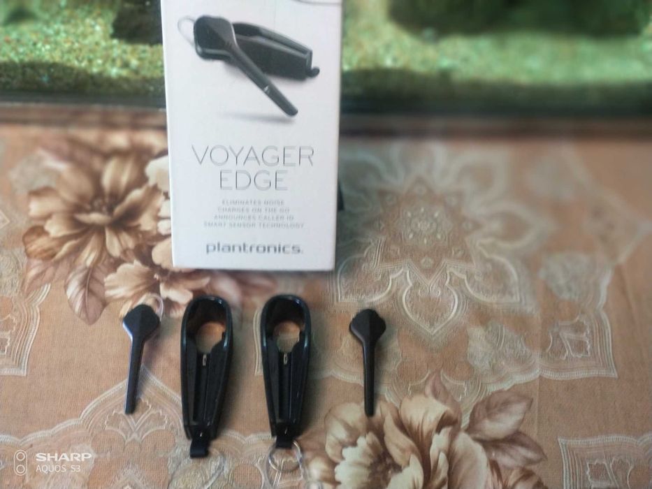 Bluetooth гарнитура Plantronics Voyager 3200