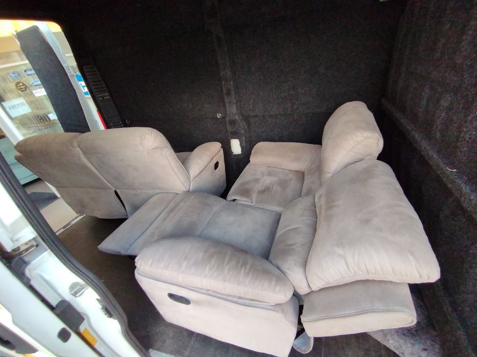 Sofá de 2 lugares c/relax