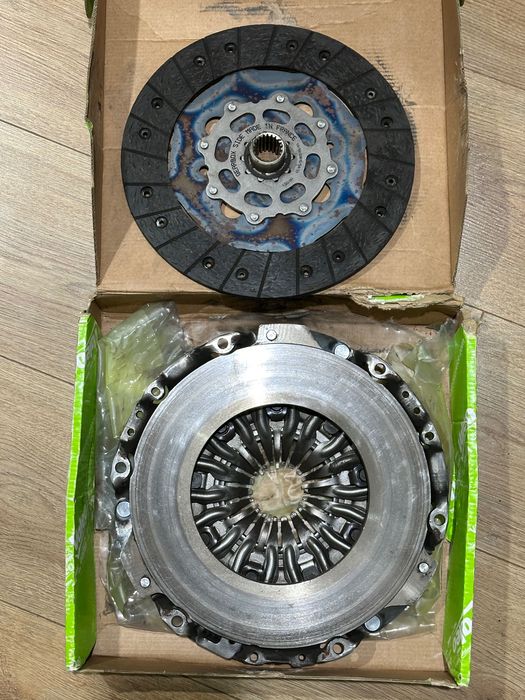 Сцепление VALEO 828583 CITROEN Jumpy/C4/DS4/DS5/PEUGEOT 308/3008