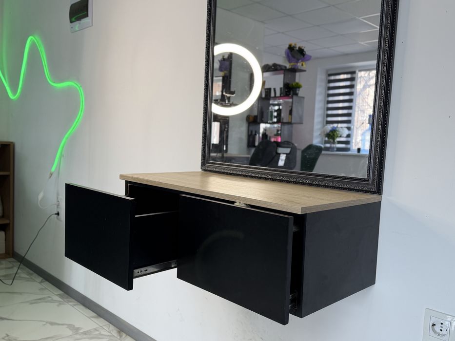 Продам мебель для салона, тумба, зеркало