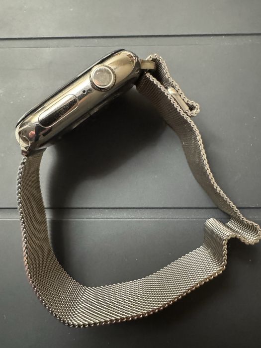 Продам Apple Watch 10 46 мм titanyum