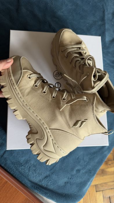 Стильні черевики Skechers на масивній підошві (Sand Color)