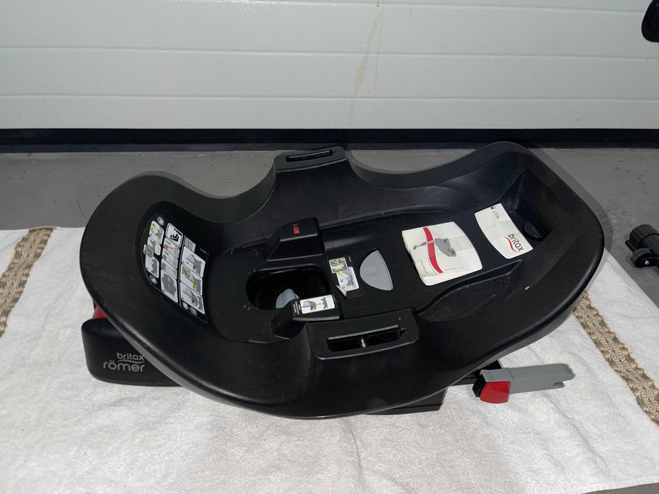 Britax Romer Carrinho B-Agile + OVO BABY-SAFE 2 i-SIZE ISOFIX