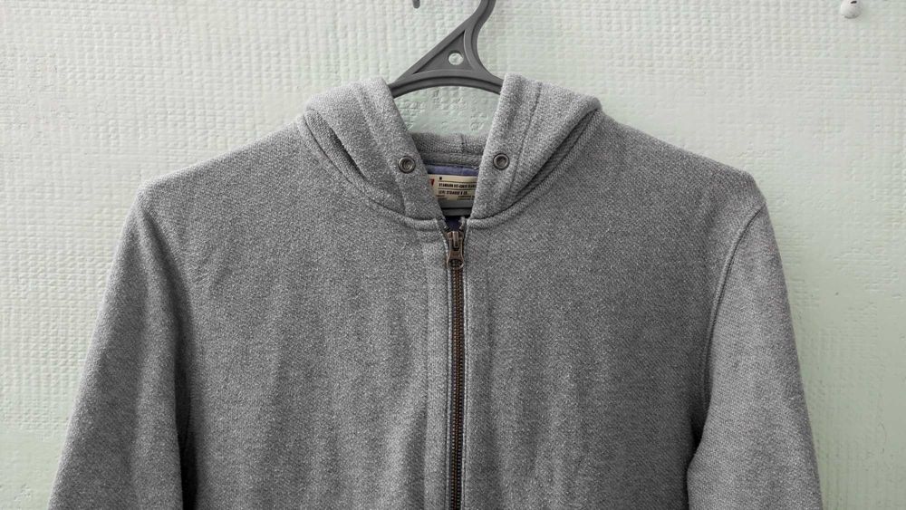 Худі чоловічий Levis 

розмір: M